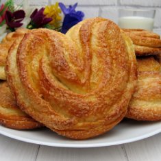 Плюшки с сахаром