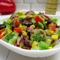Салат из консервированного тунца
