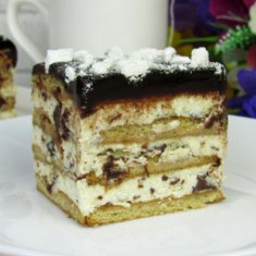 Торт без выпечки с творожной начинкой