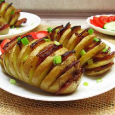 Картофель запеченный с беконом