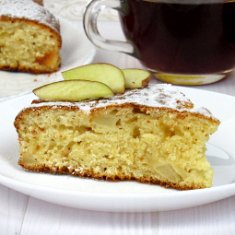 Творожная шарлотка с яблоками