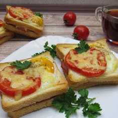 Горячие бутерброды с ветчиной, сыром и яйцом